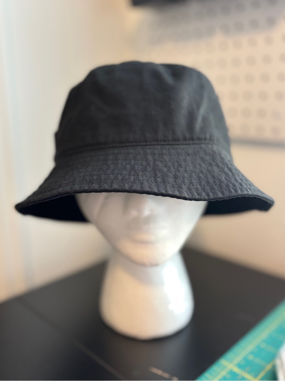 NWT Classic Black Bucket Hat - L/XL